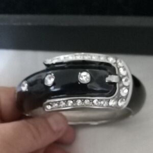 Black Crystal Buckle Bracelet - Elegant Women's Bracelet